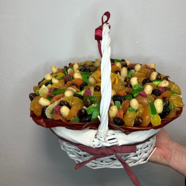 BS1-031 Flower fusion of flavors basket of dried fruits