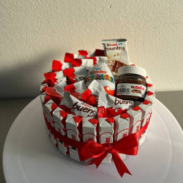 BS1-039 Sweet Dreams with Kinder and Nutella, with a red ribbon, height 11cm, diameter 19cm