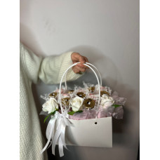 BS1-018 Montblanc candy bag with soapy roses and Raffaello, height 30cm, width 22cm