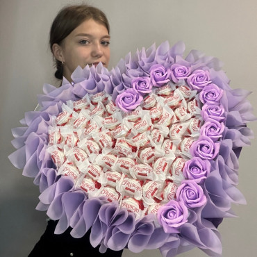 BS1-045 Heart bouquet for you, purple roses, Height 45cm, Width 45cm