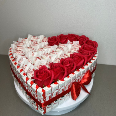 BS1-051 Heart Raffaello with red soap roses and Kinder chocolates, height 11cm, diameter 32cm.